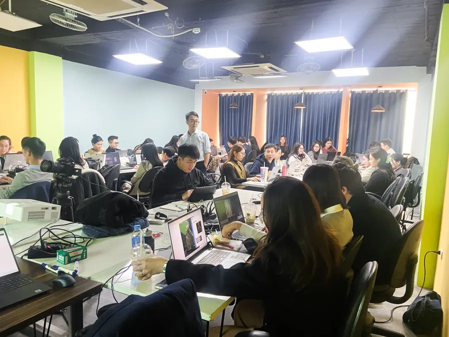Lớp đào tạo AI cho đội ngũ doanh nghiệp