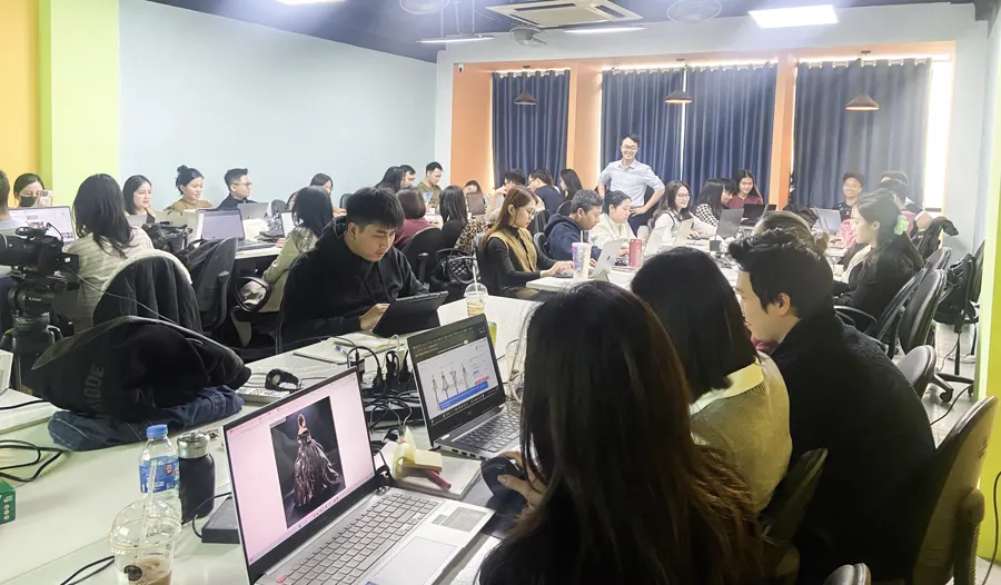 Lớp đào tạo doanh nghiệp quy mô lớn